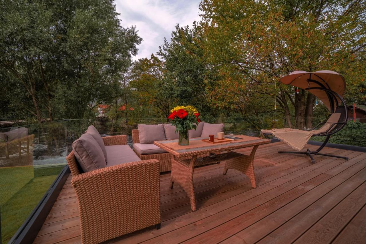 Waterfall Glamping Ferienhaus Bihać